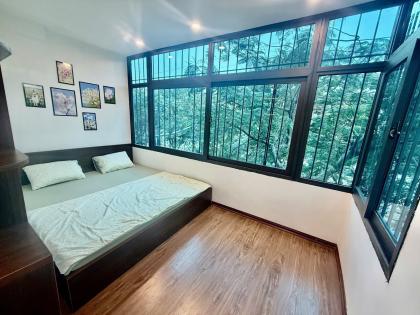 Bán căn hộ tập thể Kim Ngưu, Hai Bà Trưng, nhà đẹp ở luôn, 3 ngủ, 3 mặt thoáng, view mặt phố