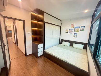 Bán căn hộ tập thể Kim Ngưu, Hai Bà Trưng, nhà đẹp ở luôn, 3 ngủ, 3 mặt thoáng, view mặt phố