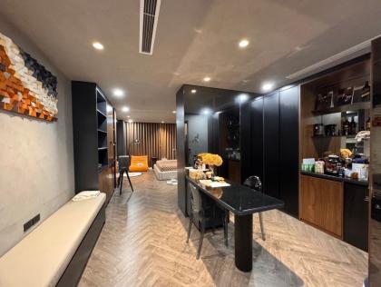 Bán nhà phố Huỳnh Thúc Kháng_8 tầng thang máy_ô tô tránh vỉa hè kd_69m2_giá chào 47 tỷ