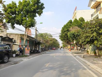 Đất An Phú TT Chúc Sơn, 50m2, MT4.2m, nở hậu,View hồ, ô tô KD, 4.6 tỷ Chương Mỹ, Hà Nội.