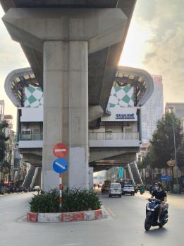 Nhà 7 tầng thang máy Văn Phú, Hà Đông, DT50m2, MT5.6m ôtô KD, 21.4 tỷ