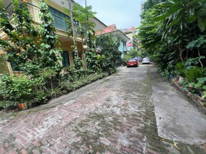 Bán Nhà Võng Thị Tây Hồ 175m2-2T MT12m LÔ GÓC 68 Tỷ Làng Kiến Trúc Phong Cảnh.