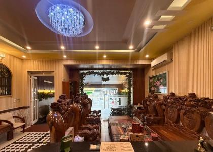 Bán KS 3 sao MTKD gần Thống Nhất ngang 8m 200m2 16PN DT 180tr 5 lầu mới gần Lotte 38 tỷ.