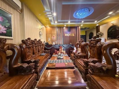 Bán KS 3 sao MTKD gần Thống Nhất ngang 8m 200m2 16PN DT 180tr 5 lầu mới gần Lotte 38 tỷ.