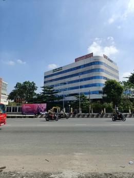 BÁN NHÀ 5 LẦU CÓ THANG MÁY – ĐỐI DIỆN CÔNG VIÊN PM QUANG TRUNG