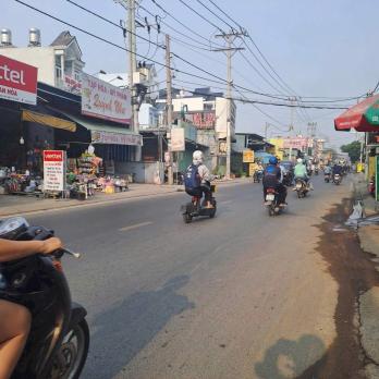 NHÀ MẶT TIỀN BÙI CÔNG TRỪNG – NGANG LỚN NỞ HẬU – DÒNG TIỀN SẴN