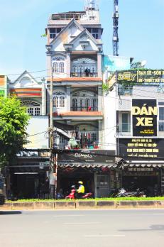 MẶT TIỀN TÔ KÝ – TRUNG MỸ TÂY, Q12 – NHÀ CAO TẦNG HIẾM