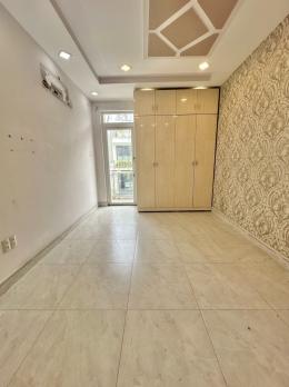 ???? NHÀ Q10 BA THÁNG HAI - HẺM NHỰA 10M - XE HƠI ĐẬU NGÀY ĐÊM - 5 TẦNG MỚI - CHỈ 10.4 TỶ! ???? •	Vị trí & Ưu thế: 3/2