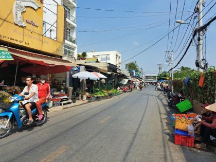 MẶT TIỀN CHỢ CẦU ĐỒNG – THẠNH LỘC 27  DÒNG TIỀN SẴN 31TR/THÁNG