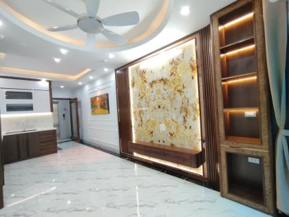 2 Ô Tô tránh Vỉa Hè, Hoàng Đạo Thành - Thanh Xuân, 8T Thang Máy, KD, 45m2, 21.8 Tỷ.