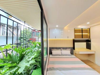 Bán căn hộ tập thể Bách Khoa, Hai Bà Trưng, nhà đẹp full nội thất, ô tô đỗ cầu thang