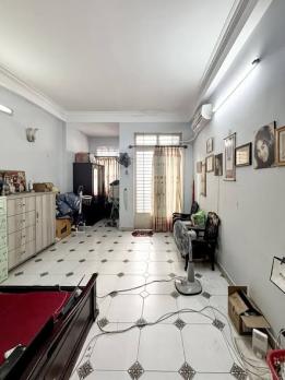 Nhà Mặt Tiền Đường Hoa Phan Xích Long Phường 2 Quận Phú Nhuận Cũ.