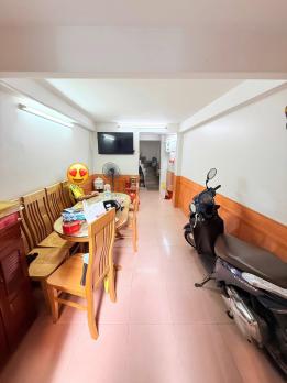 Ngay nhà ga T3 Sân Bay - 4 tầng BTCT vào ở ngay - giá 3,65 tỷ