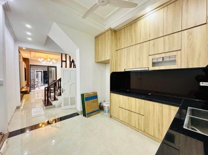 Bán nhà Yên Lãng_ở cực sướng_45m2_5 tầng chắc chắn_20m ra ô tô_giá chào 11,5 tỷ