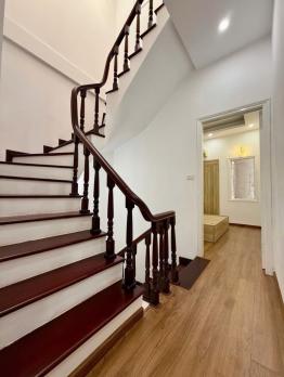 Bán nhà Yên Lãng_ở cực sướng_45m2_5 tầng chắc chắn_20m ra ô tô_giá chào 11,5 tỷ