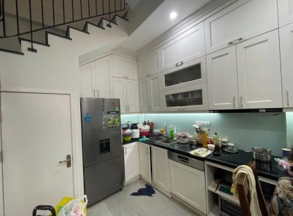 Bán nhà Đặng Tiến Đông_ba gác đỗ cửa_sát phố_ở sướng_32m2_giá chào 9,8 tỷ