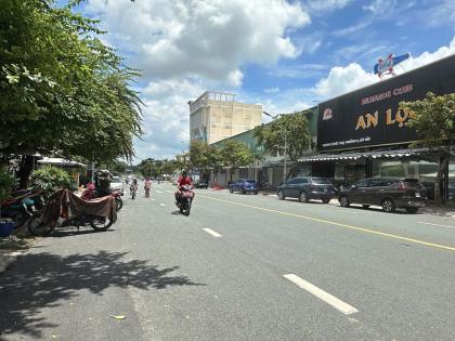 Bán dãy trọ ngang 10.5m 410m2 hẻm 1 sẹc 26 Nguyễn Văn Lượng gần CV Văn Hóa chỉ 46 tỷ.