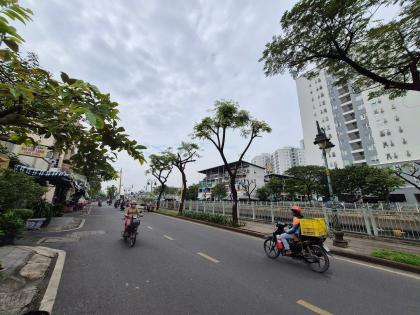 Bán nhà Mặt tiền Lò Gốm - gần Bãi Sậy, minh Phụng,  ( 8x26m, hậu 12m), 2 tầng, 24,9 tỷ.