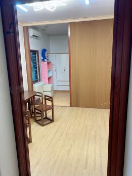 Bán căn hộ tập thể Thanh Xuân Bắc, Thanh Xuân, mặt đường Khuất Duy Tiến, nhà đẹp thoáng sáng