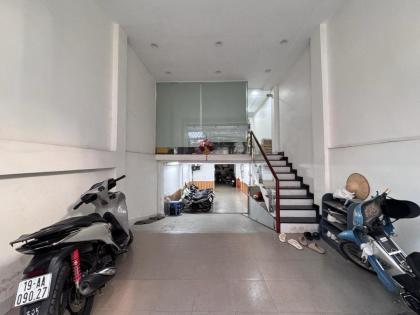 Bán Nhà Mặt Xã Đàn 2 Đống Đa 103m2-10T 2 THOÁNG 44 Tỷ Xã Đàn.