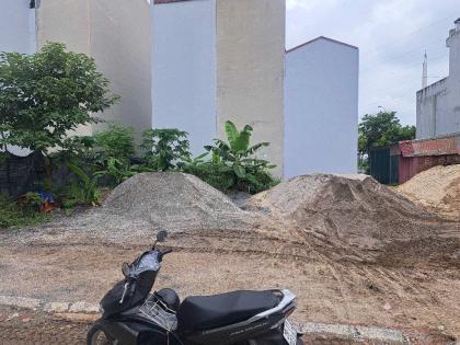 Bán đất dịch vụ Trại_Hà Đông_49m2_mặt đường 9m_Hơn 10 tỷ có thương lượng