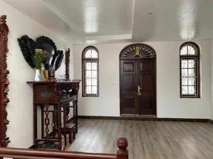 Bán nhà ngõ 89 Lạc Long Quân, diện tích 51m x 5 tầng, mặt tiền 5m,giá 15,2 tỷ.