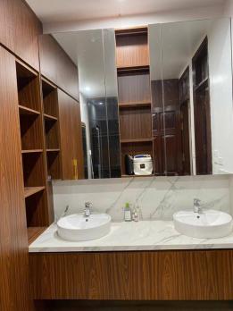 Bán nhà ngõ 89 Lạc Long Quân, diện tích 51m x 5 tầng, mặt tiền 5m,giá 15,2 tỷ.