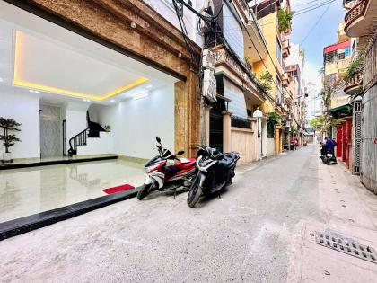 Bán nhà Ngõ 168 Vương Thừa Vũ, DT 47/50 T1 x7 tầng, mặt tiền 5,1m,gia 20,7 tỷ