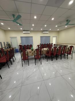 Bán Nhà Mặt Phố Lạc Long Quân Tây Hồ 155m2-5T MT8m Vỉa Hè Khủng 155 Tỷ Lạc Long Quân.