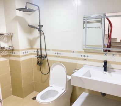 Bán nhà riêng Đa Sỹ_Hà Đông_5 tầng_ô tô đỗ cửa_Hơn 8 tỷ có thương lượng