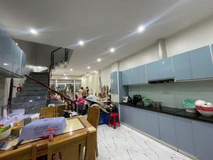 Bán nhà HXH Hoàng Văn Thụ - giao Út Tịch, Tân Bình, 4,5x17m, 3 Tầng - 4PN, 10,2 tỷ.