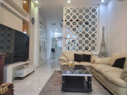 ĐÓN TẾT! Bán Nhà Đẹp 4 Tầng Hèm Xe Hơi Nguyễn Đình Chiểu, 50m2, Chỉ 10.x Tỷ TL