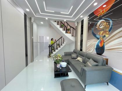 NHÀ 2 TẦNG – XE HƠI TỚI NHÀ - GẦN BẾN XE BUÝT HIỆP THÀNH, CHỢ GIÃN DÂN - QUẬN 12.