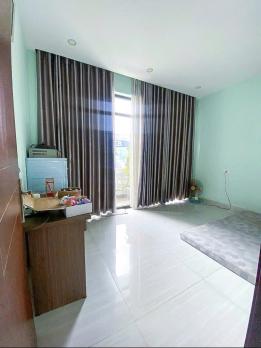 Bán nhà Mặt tiền Nguyễn Sơn - gần Thoại Ngọc Hầu, 4,2x10m, 5 Tầng - 4PN, hạ 11,9 tỷ.