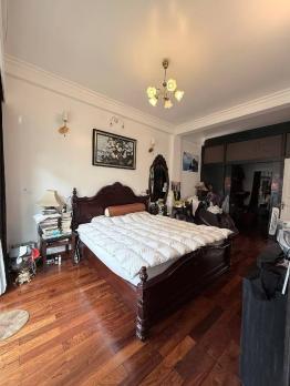 Bán nhà Huỳnh Thúc Kháng_ô tô tránh_thoáng trước sau đều ô tô_kd đỉnh_80m2