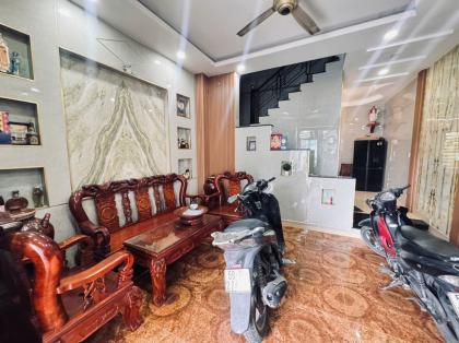 BÁN GẤP NHÀ HẺM XE HƠI ĐƯỜNG SỐ 8 – LINH XUÂN, TP THỦ ĐỨC  50M²  NGANG 6M  NHÀ 3 TẦNG  GIÁ 5 TỶ