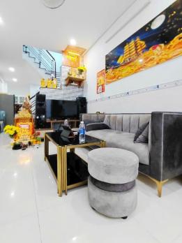 Tân Bình giáp Quận 10 DT 36m2 nở hậu gần 6m nhà đẹp 2 tầng giá 5,3tỷ