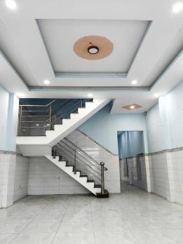 NHÀ PHỐ 3 TẦNG BTCT – 148M² (5×30) – GẦN CHỢ HÓC MÔN.