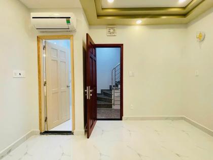 Tân Bình Khu Vip Bàu Cát hẻm 1 sẹc 4m thông 5 tầng BTCT giá 5,2tỷ