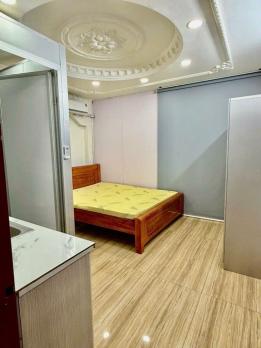 CHDV 11PN T.máy mặt tiền đường 14m Quang Trung 6 lầu 76m2 ngay Mercedes TN 50tr 16 tỷ hơn