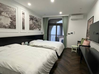 Nhà đẹp - Dân Xây, Vương Thừa Vũ, Ô Tô đỗ cửa, 5 Tầng Thang Máy, KD, 45m2, 16.6 Tỷ.