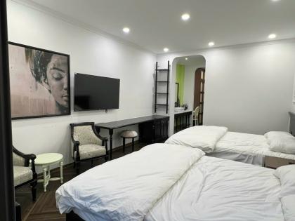 Nhà đẹp - Dân Xây, Vương Thừa Vũ, Ô Tô đỗ cửa, 5 Tầng Thang Máy, KD, 45m2, 16.6 Tỷ.