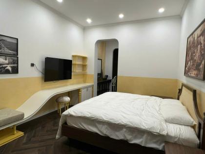 Nhà đẹp - Dân Xây, Vương Thừa Vũ, Ô Tô đỗ cửa, 5 Tầng Thang Máy, KD, 45m2, 16.6 Tỷ.