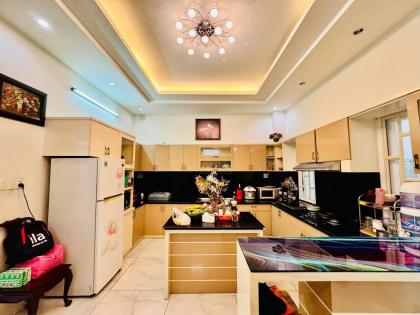 Ở NGAY! Bán Nhà 4 Tầng Siêu Đẹp Nguyễn Văn Trỗi, 58m2, Chỉ 9.x Tỷ TL