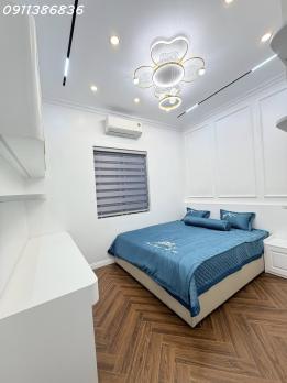 ????SIÊU PHẨM HOÀNG QUỐC VIỆT – PHÂN LÔ Ô TÔ TRÁNH – 6 TẦNG THANG MÁY