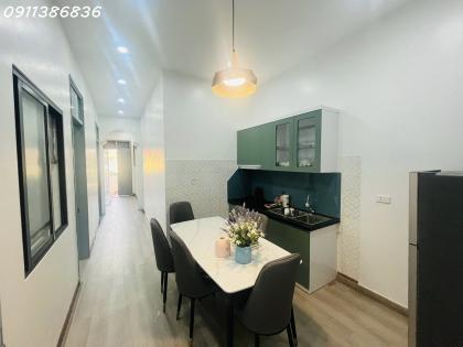 ????Siêu Tập thể Trần Bình, Cầu Giấy 48/65m, 3PN 2VS, Ô tô đỗ cổng, Nội thất leng keng????