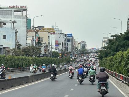 Ngộp Bank chỉ 38 tỷ có Tòa nhà 6 tầng MT Hà Huy Giáp Q12 ngang 14m 280m2 ngay NGÃ 4 GA.