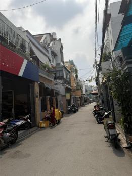 **Bán nhà hẻm 8m Lạc Long Quân, phường 11, Tân Bình (5x13) chỉ hơn 6 tỷ