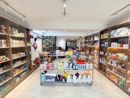 Bán Nhà Mặt Phố Hòe Nhai Ba Đình 42m2-6T MT4,9m Vỉa Hè 30 Tỷ Hoè Nhai.