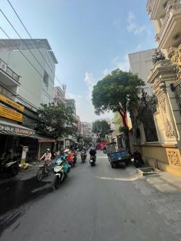 Tân Bình gần Chung cư Bàu Cát DTSD 225M2 4 tầng ngang 4m giá 7,3tỷ